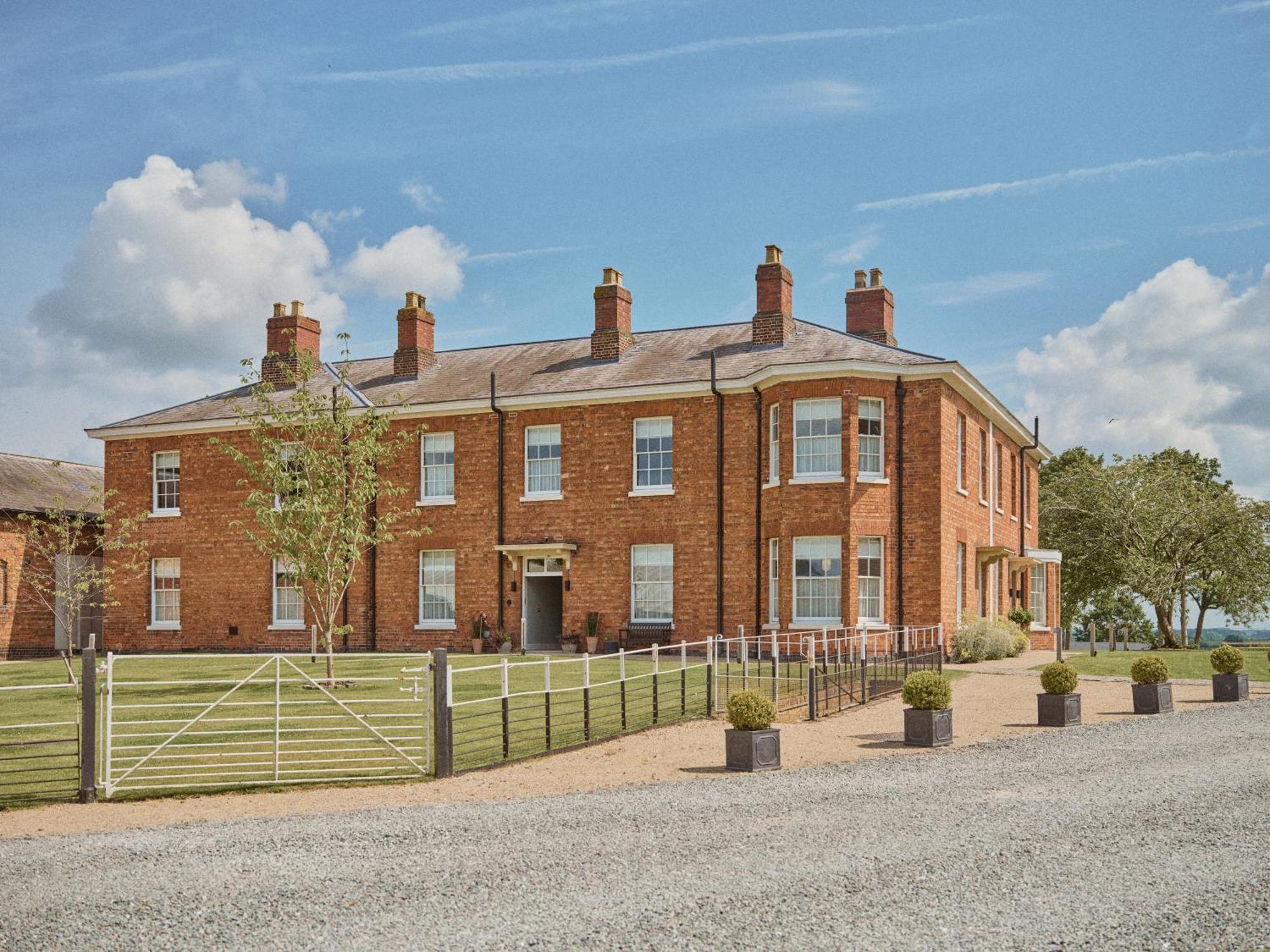 Constantine House Hotell Tamworth Exteriör bild